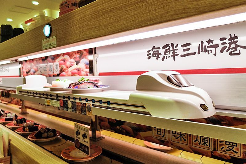 thưởng thức sushi ở nhà hàng kaizen-zushi thưởng thức sushi ở nhà hàng kaizen-zushi